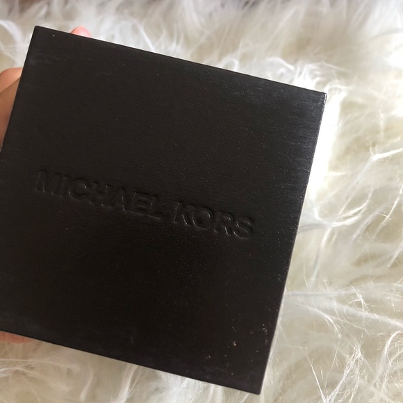 Michael Kors Bracelet - Picture 5 of 5